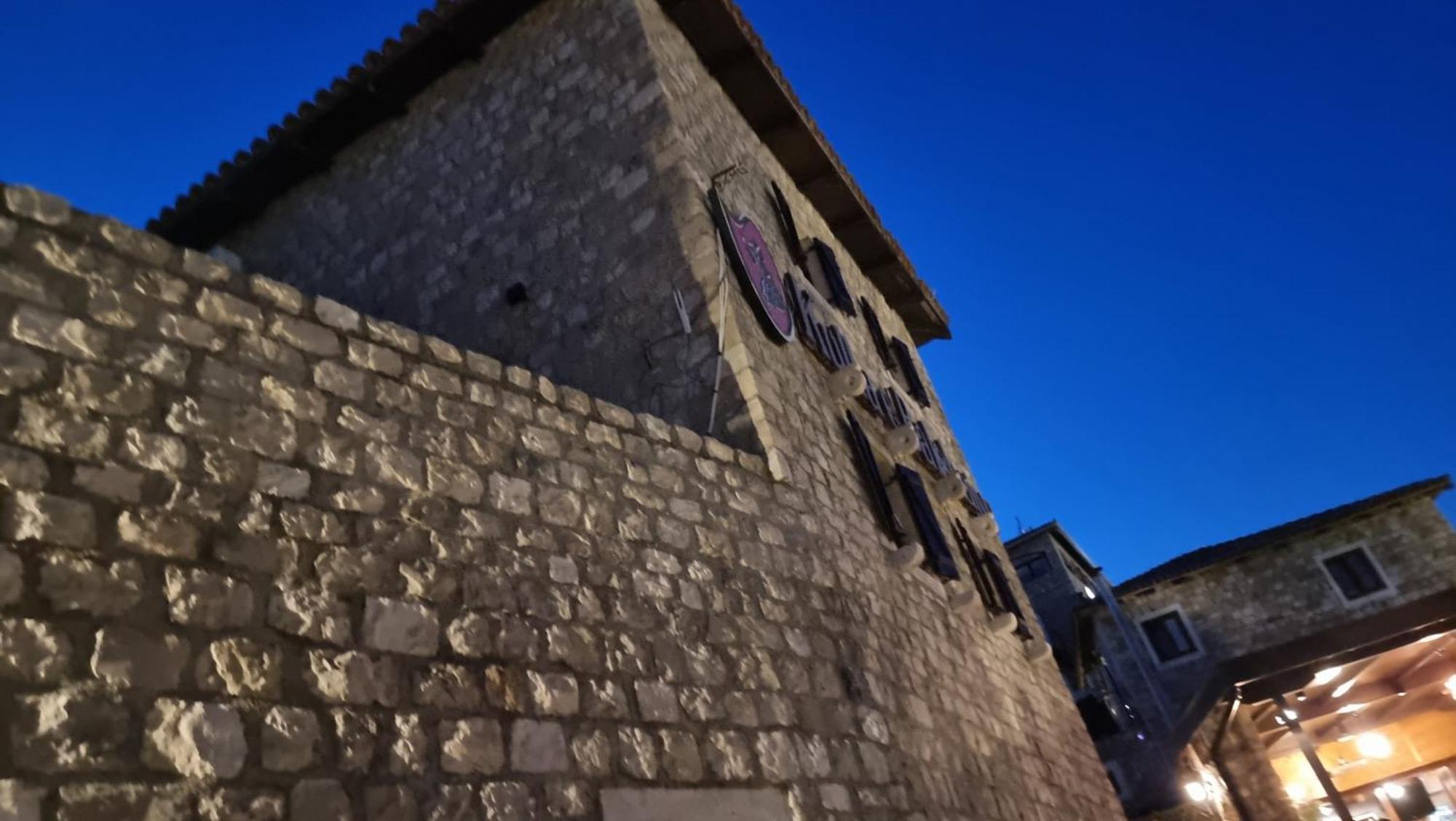 Hotel Kulla E Balshajve Ulcinj Exterior photo