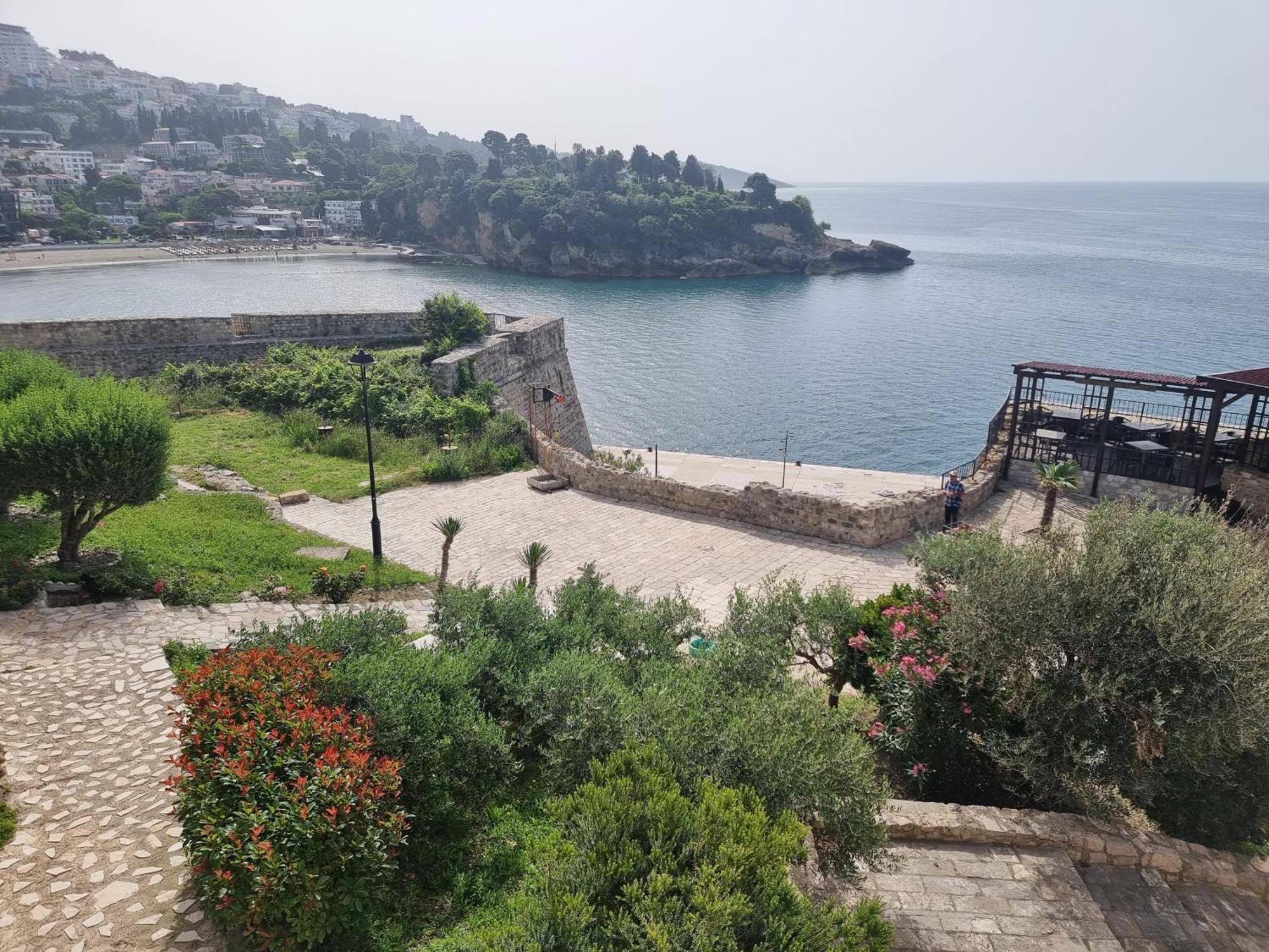 Hotel Kulla E Balshajve Ulcinj Exterior photo